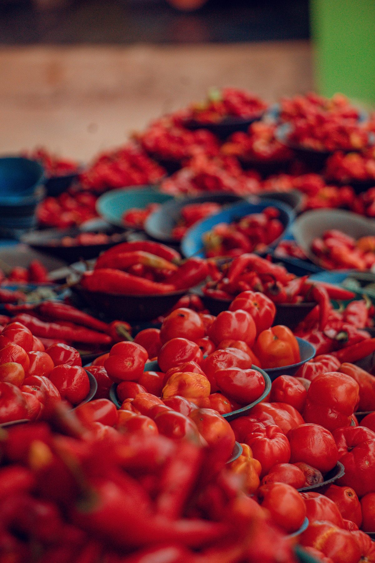 Grocery delivery from local markets